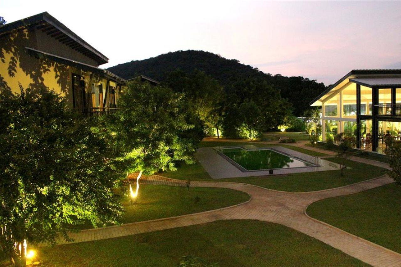 Magampura Eco Village Tissamaharama Esterno foto
